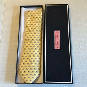 New Vineyard Vines US Flag Tie Yellow NIB